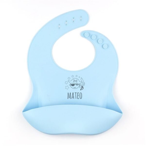 Babero de Silicona Personalizado Pirata, color a elegir